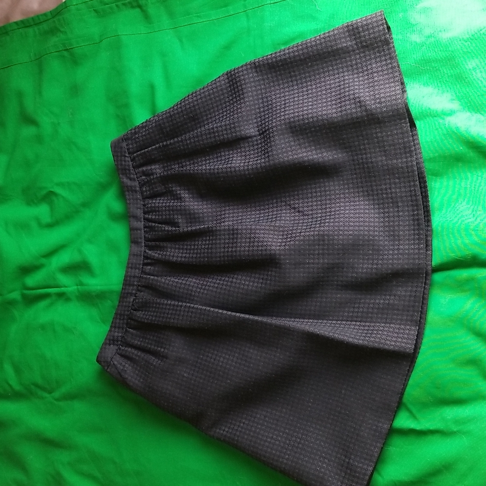 Halogen mini skirt, size 4